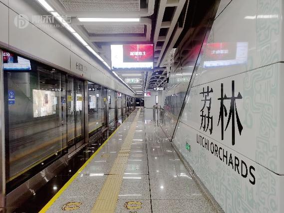 深圳市地铁9号线荔林站站厅及站台12封灯箱广告投放费用全解析